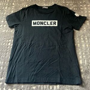 Kids moncler t-shirt size 14(kids large)